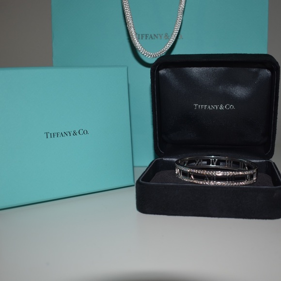 SOLD Tiffany & Co Diamond Atlas Bangle - Picture 2 of 8